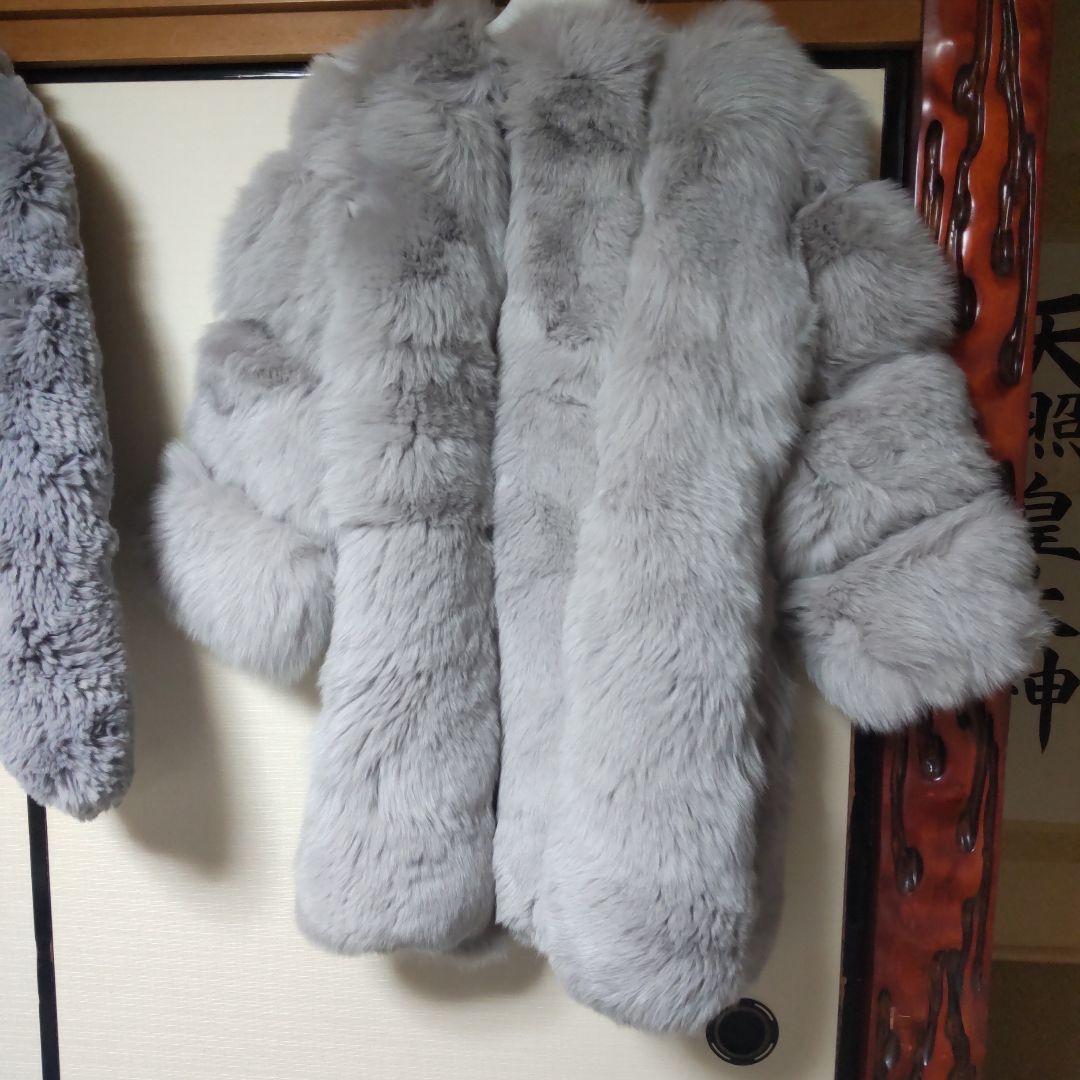 sagafox毛皮コート、エイミーイストワールティペット付きセット売りグレー