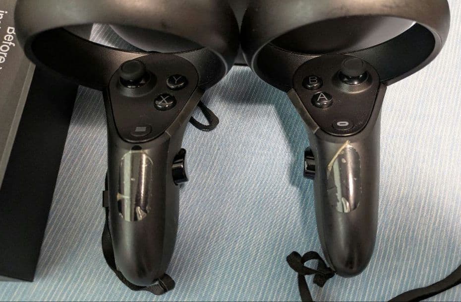  Quest VRヘッドセットとコントローラーセット