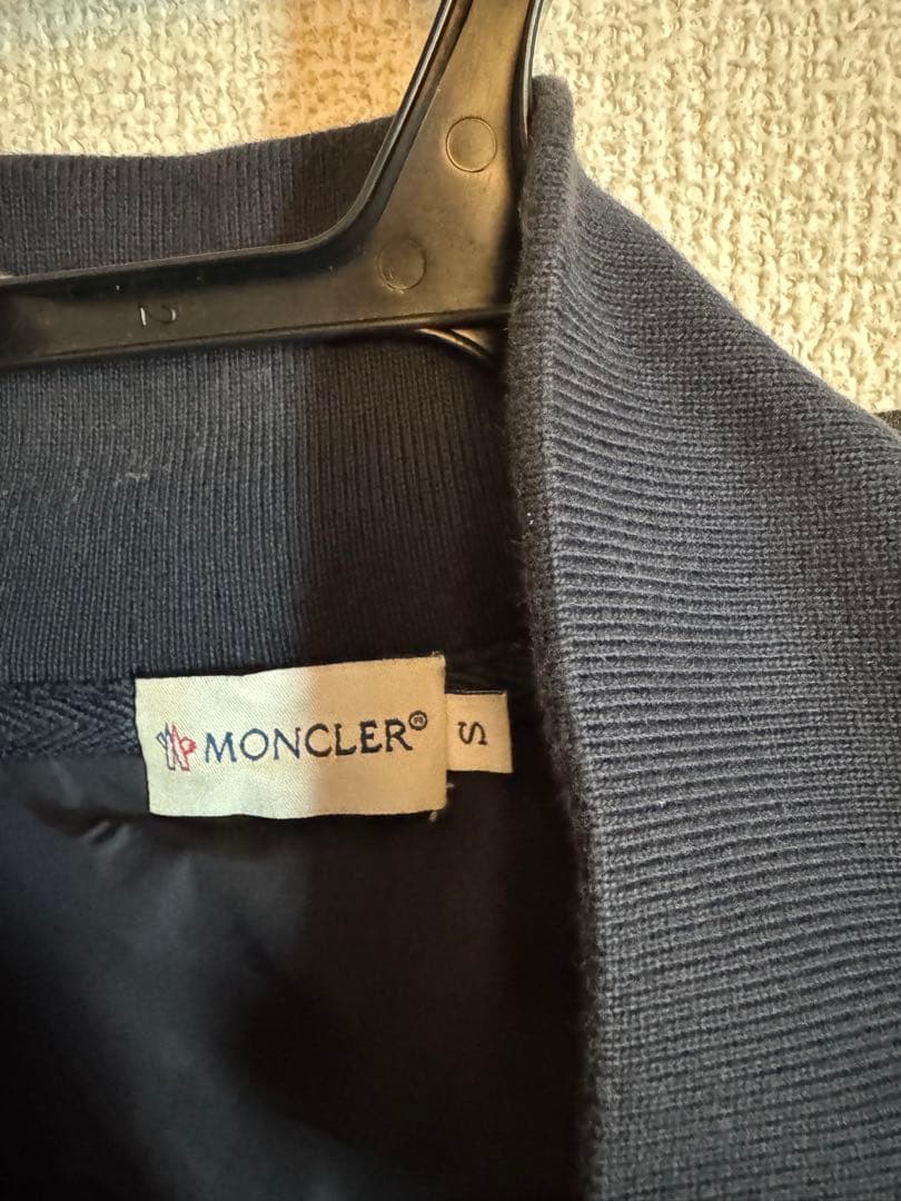 確実正規品！モンクレール　ベスト