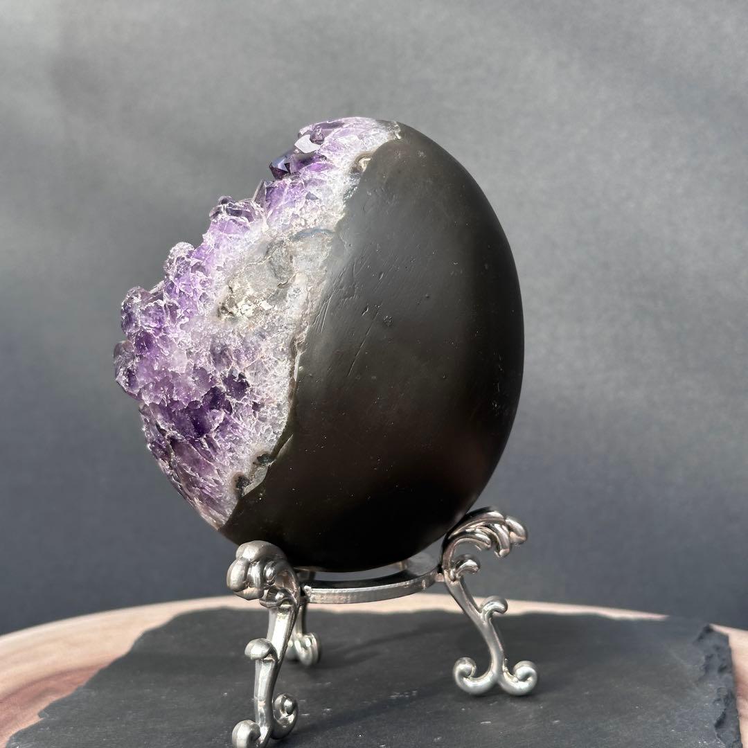 ウルグアイ産❣️天然石 アメジストの龍卵　置物G.100