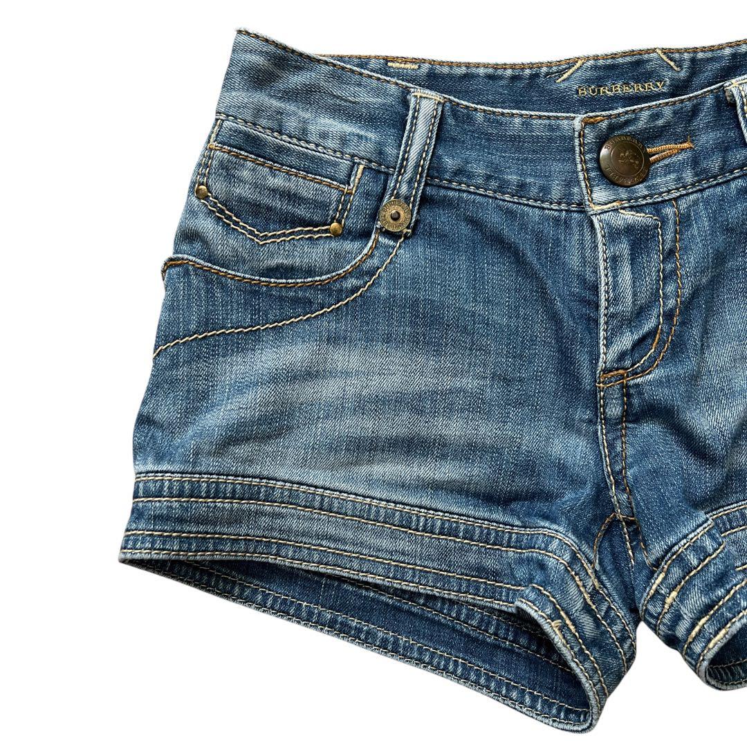バーバリーブルーレーベル　デニムショートパンツ　ロゴ刺繍　Y2K