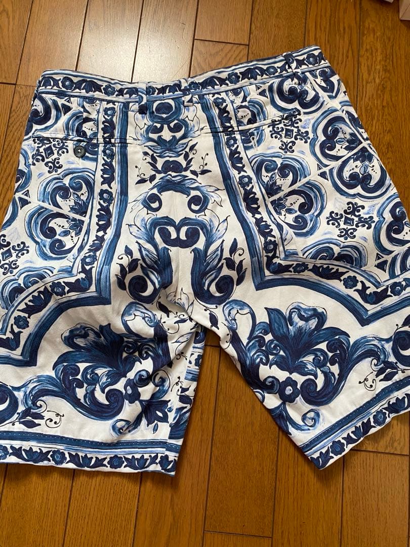 ドルチェアンドガッパーナ　マヨルカパンツ48.サイズ直し済み