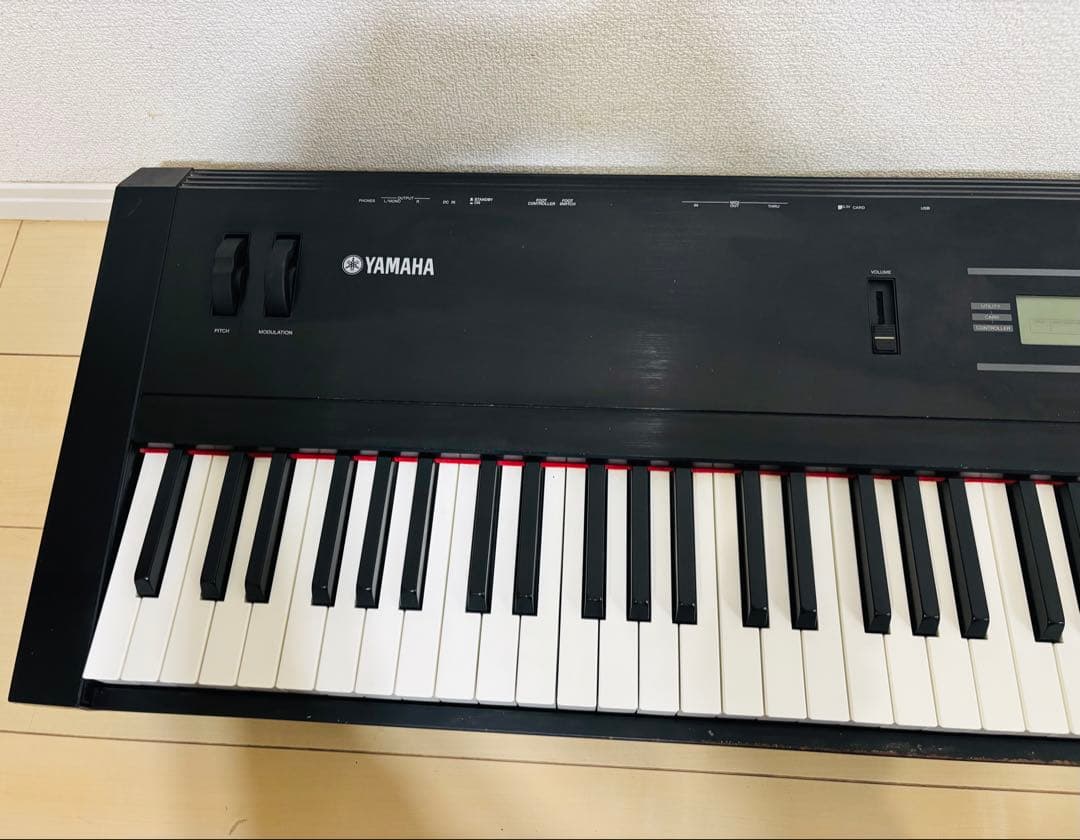 ヤマハ　YAMAHA S08 シンセサイザー 88鍵盤　取説、ガイドROM付き