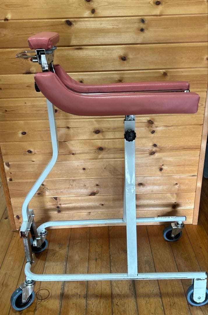 TY157 折りたたみ式歩行器 日進スチール製