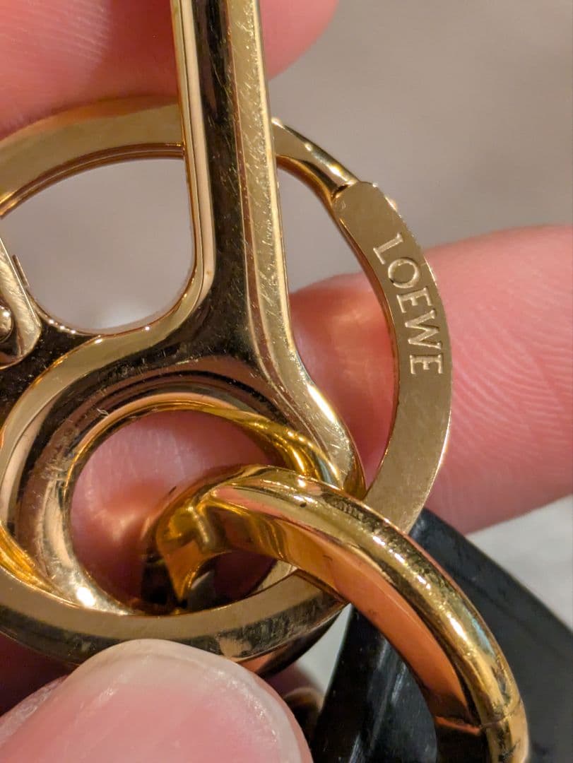 loewe　ロエベ　卵　キーリング