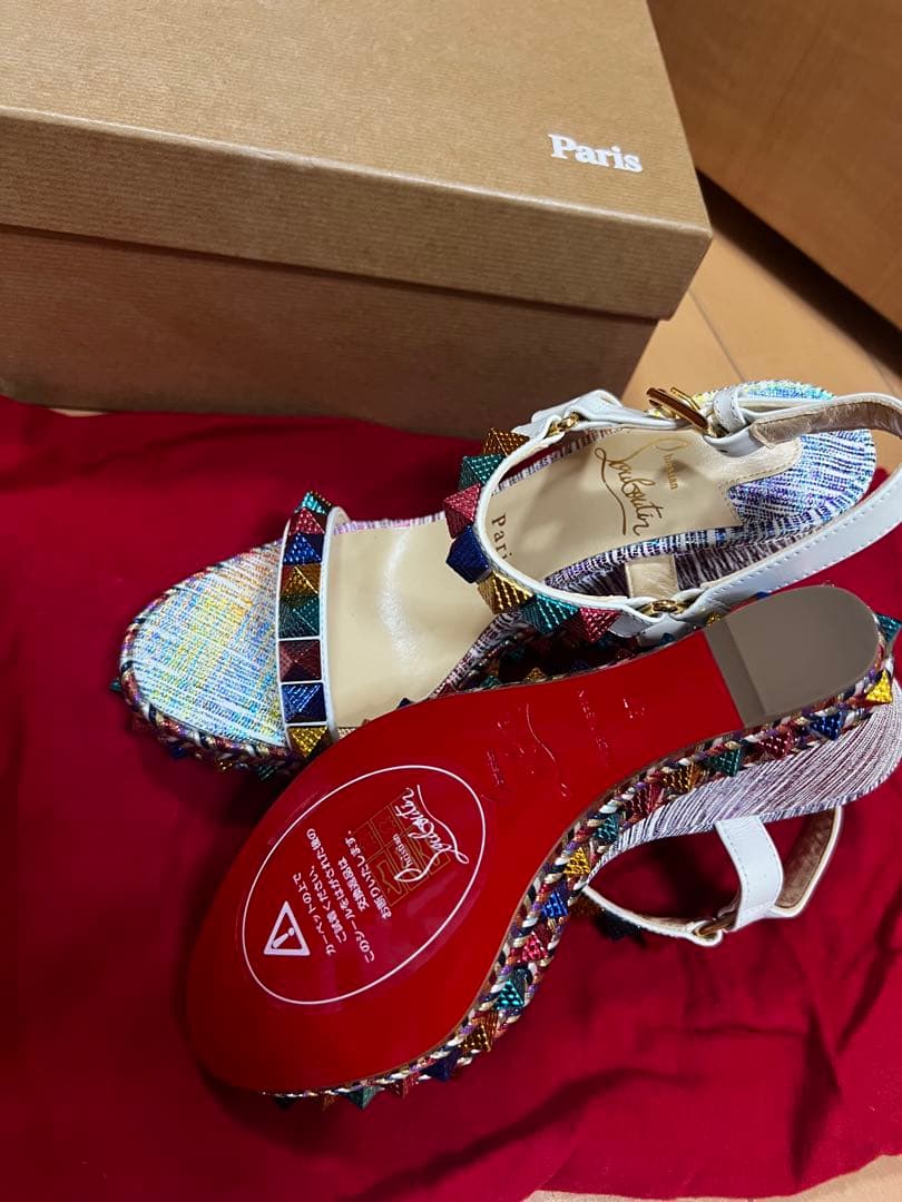 クリスチャンルブタン未使用サンダル