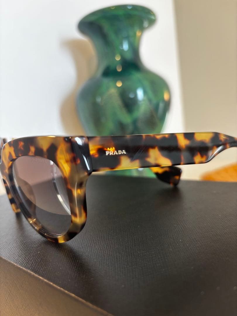 PRADA トータスシェル キャットアイ サングラス