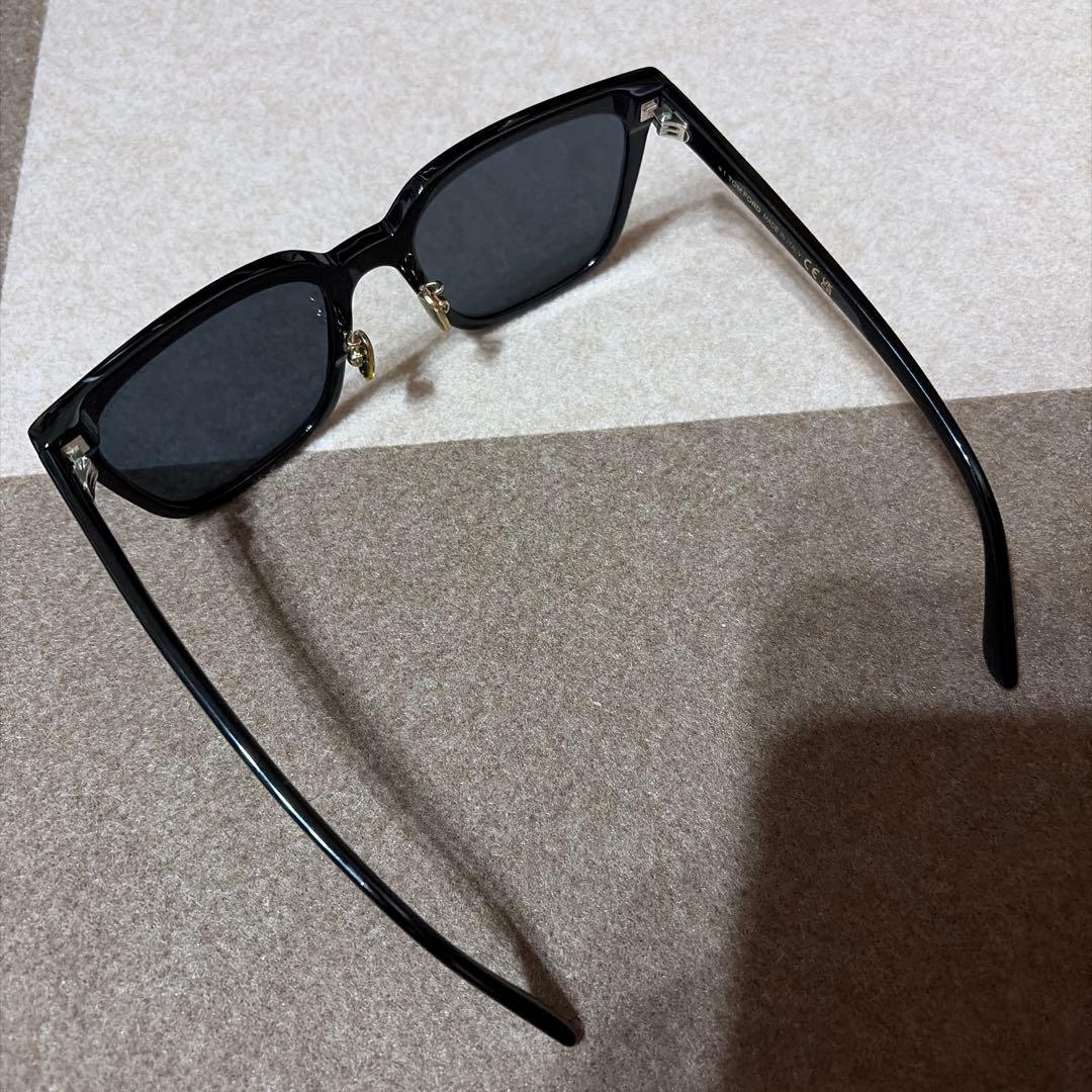 TOM FORD サングラス　TF1132K 箱付き