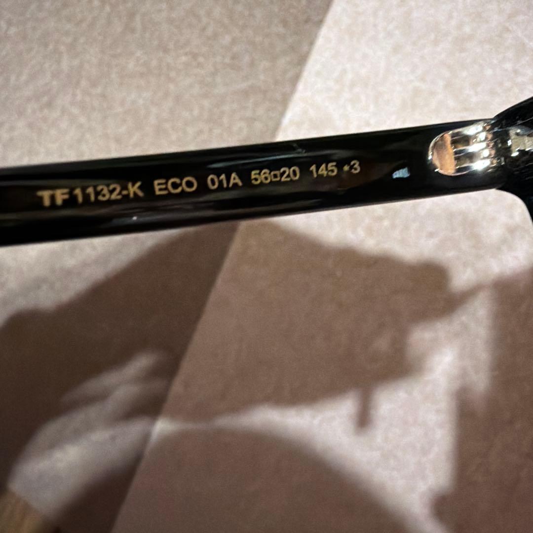 TOM FORD サングラス　TF1132K 箱付き