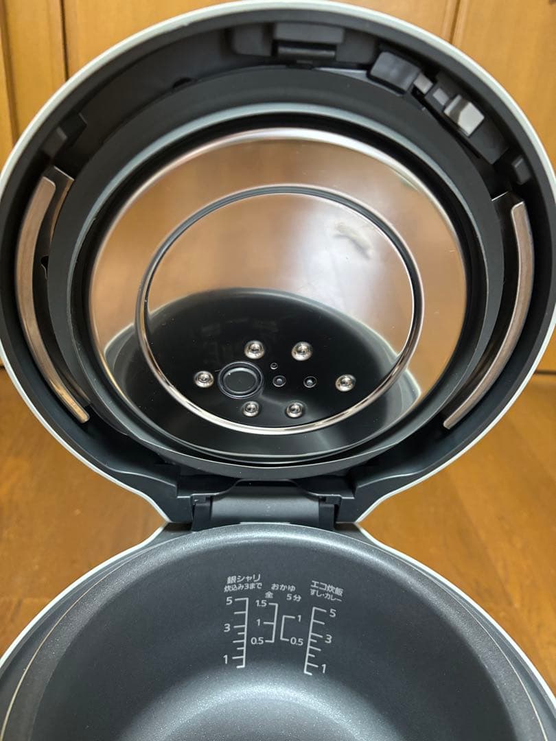 パナソニック 圧力IH炊飯器 SR-NB102 グリーン