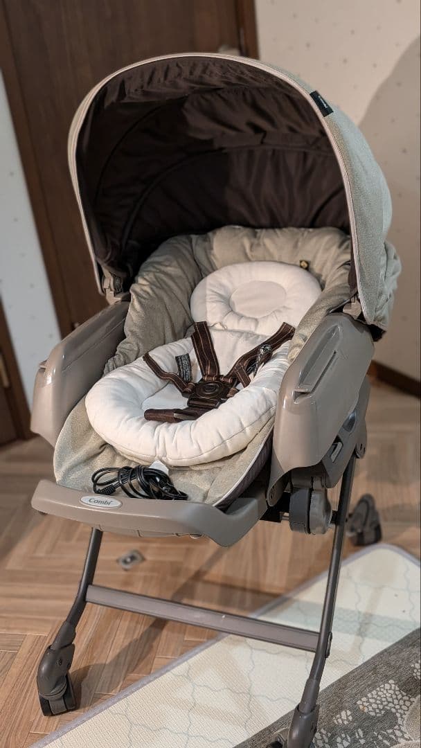 Combi ネムリラ AT BEDi 電動　ハイローチェア 値下げ依頼オッケー◯