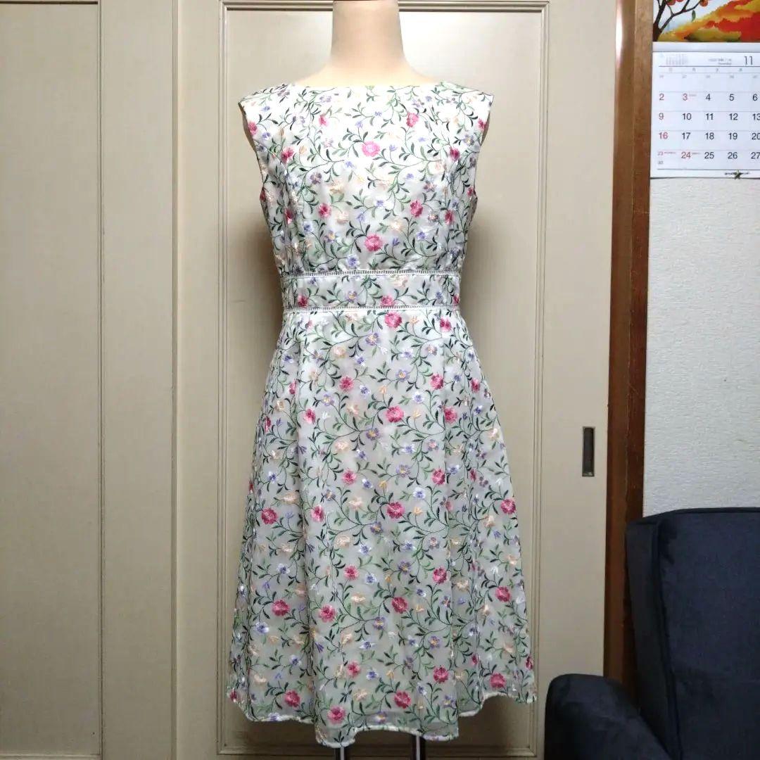 トッカ　ワンピース　4　花柄　刺繍　総刺繍