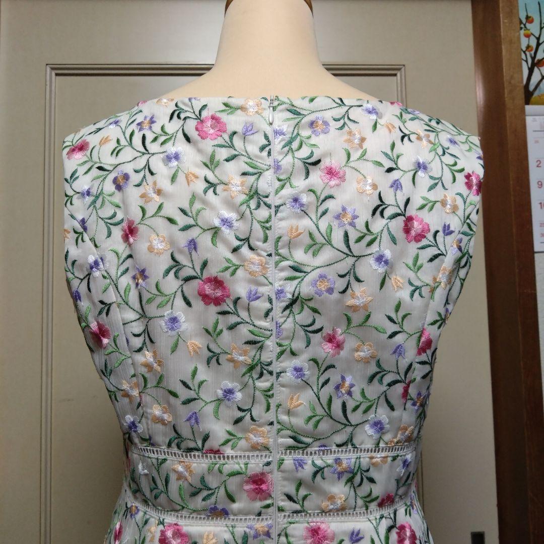 トッカ　ワンピース　4　花柄　刺繍　総刺繍