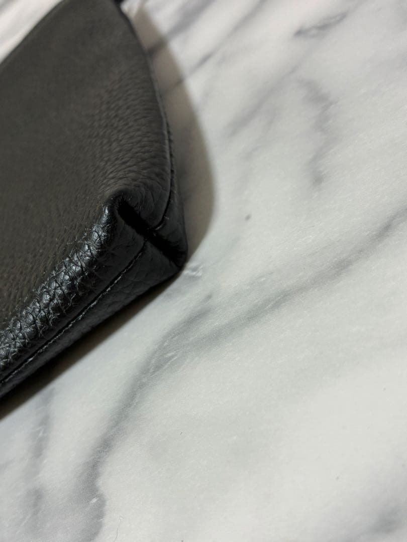 HushTug ハッシュタグ サコッシュ ショルダーバッグ／本革 レザー