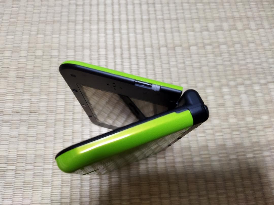 Nintendo NEW ニンテンドー 3DS LL ライム/ブラック