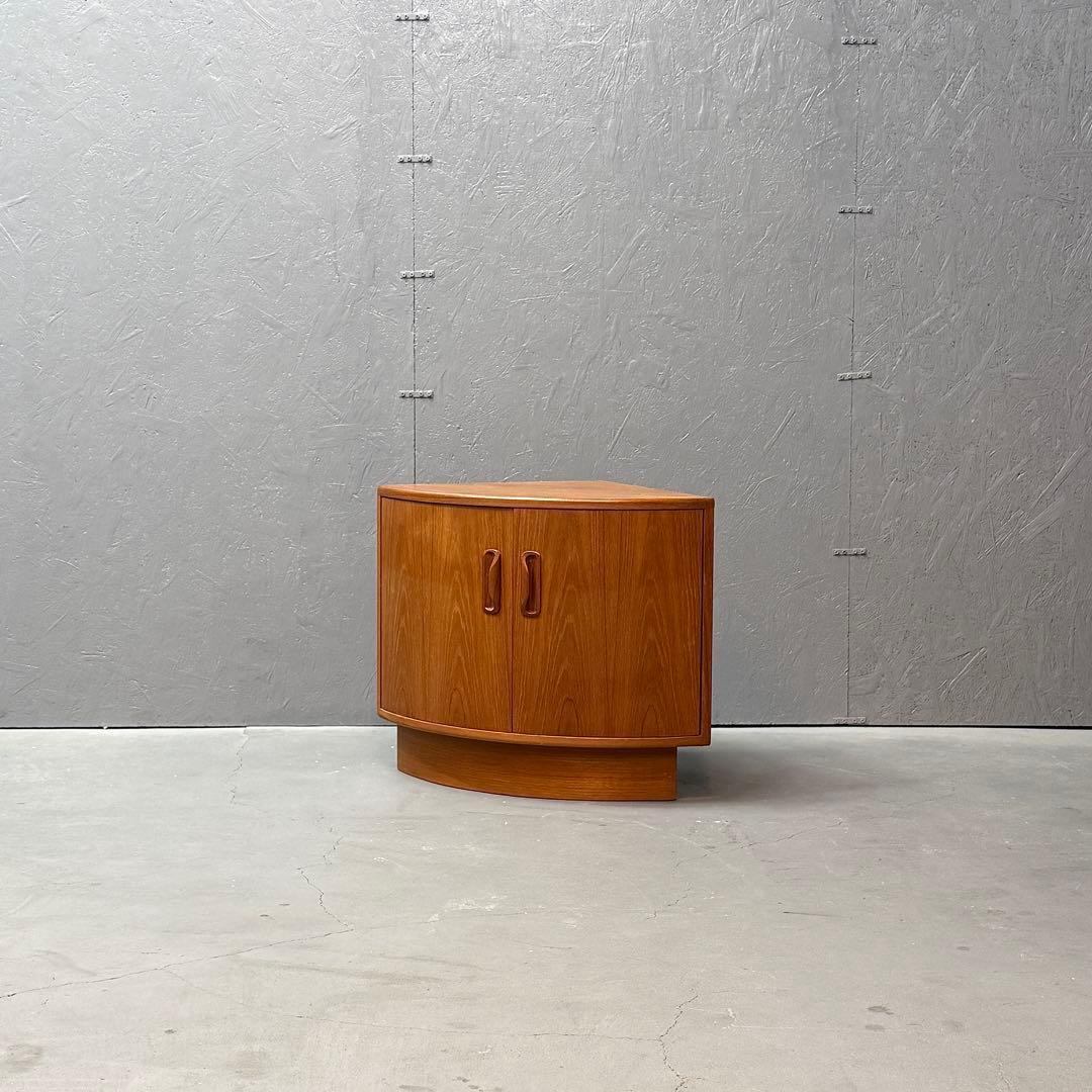 G-PLAN(ジープラン) / Frsco フレスコ コーナーキャビネット