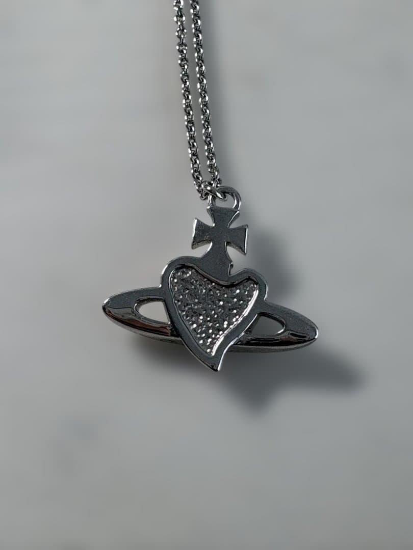 Vivinne Westwood ハートネックレス
