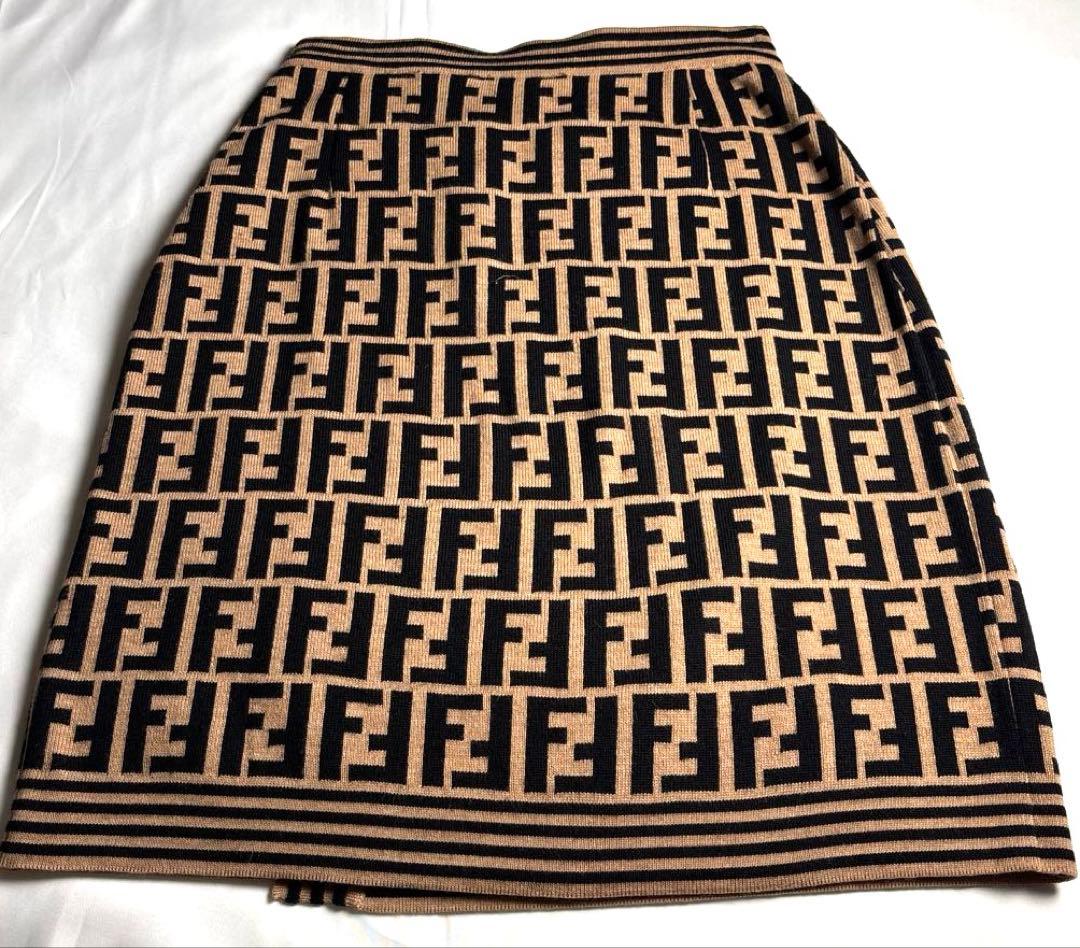 FENDI フェンディ ズッカ柄 （FFロゴパターン）ニットスカート