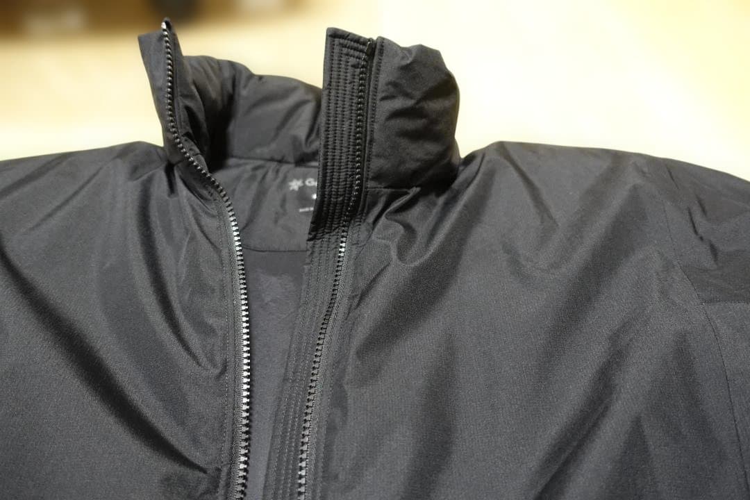 ゴールドウィン　ウインドストッパーパフィージャケット