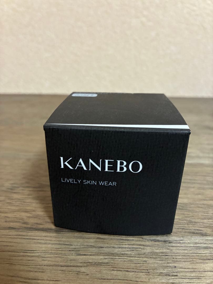 KANEBO LIVELY SKIN WEAR オークルA 30g