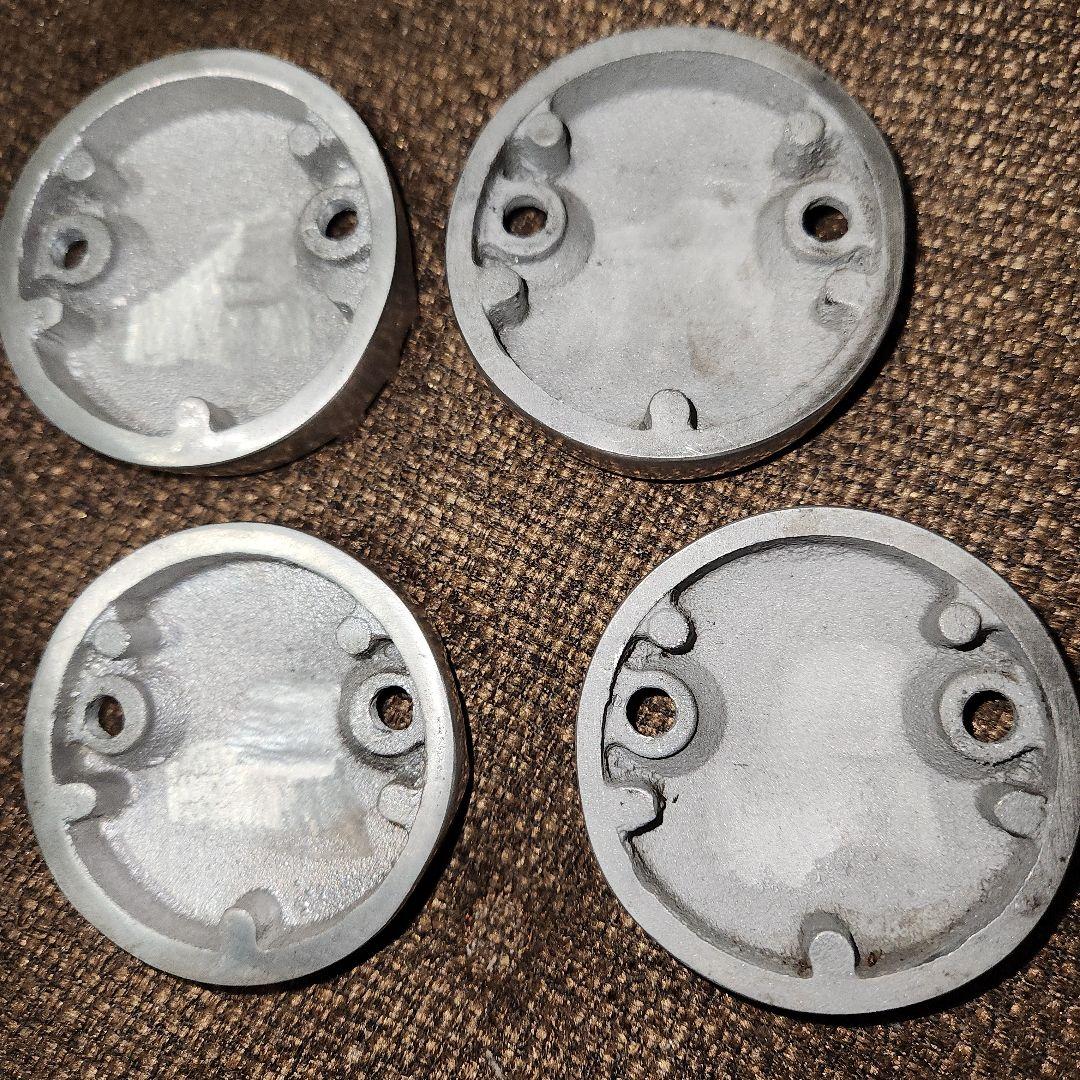 GS750 エンジンカムカバー　4個