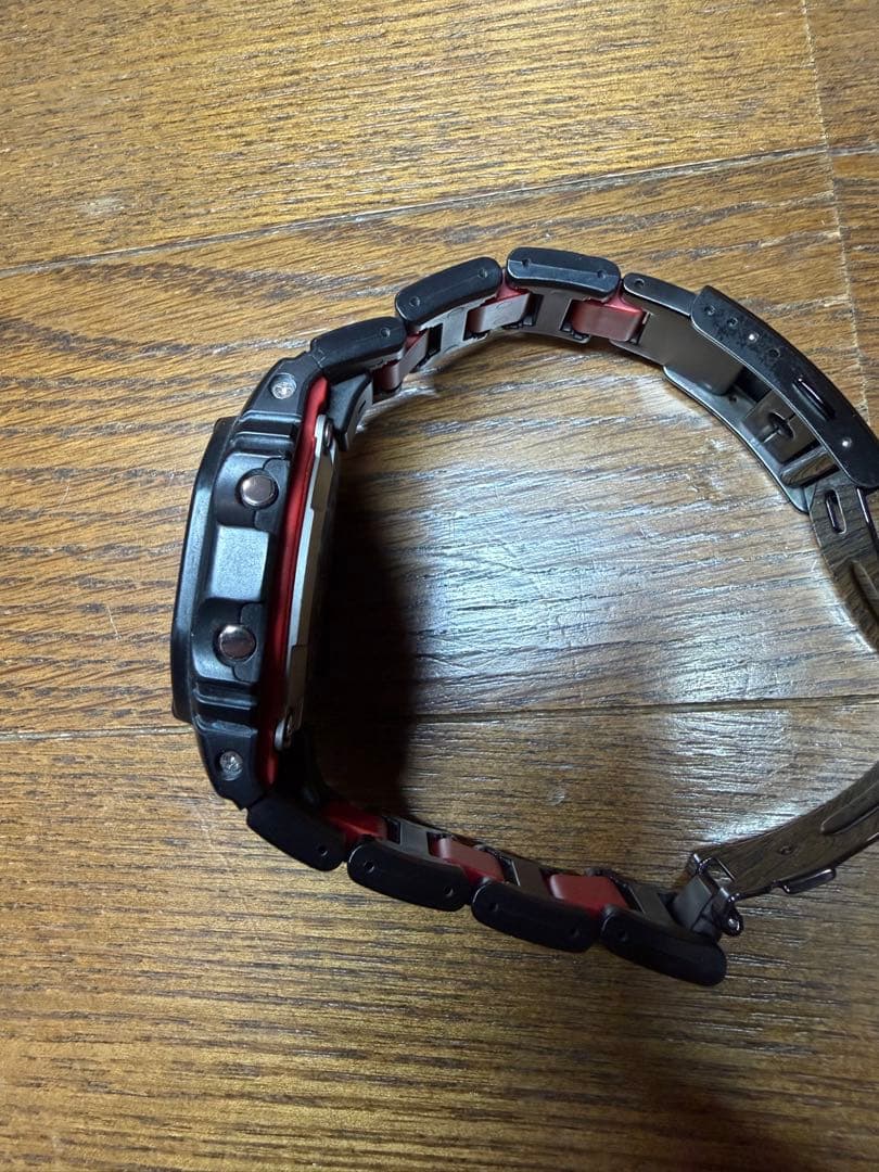 CASIO G-SHOCK GW-B5600HR-1JF 電波ソーラー