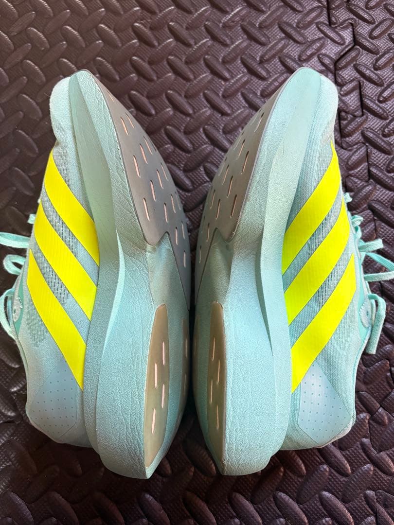 adidas アディゼロ evo sl