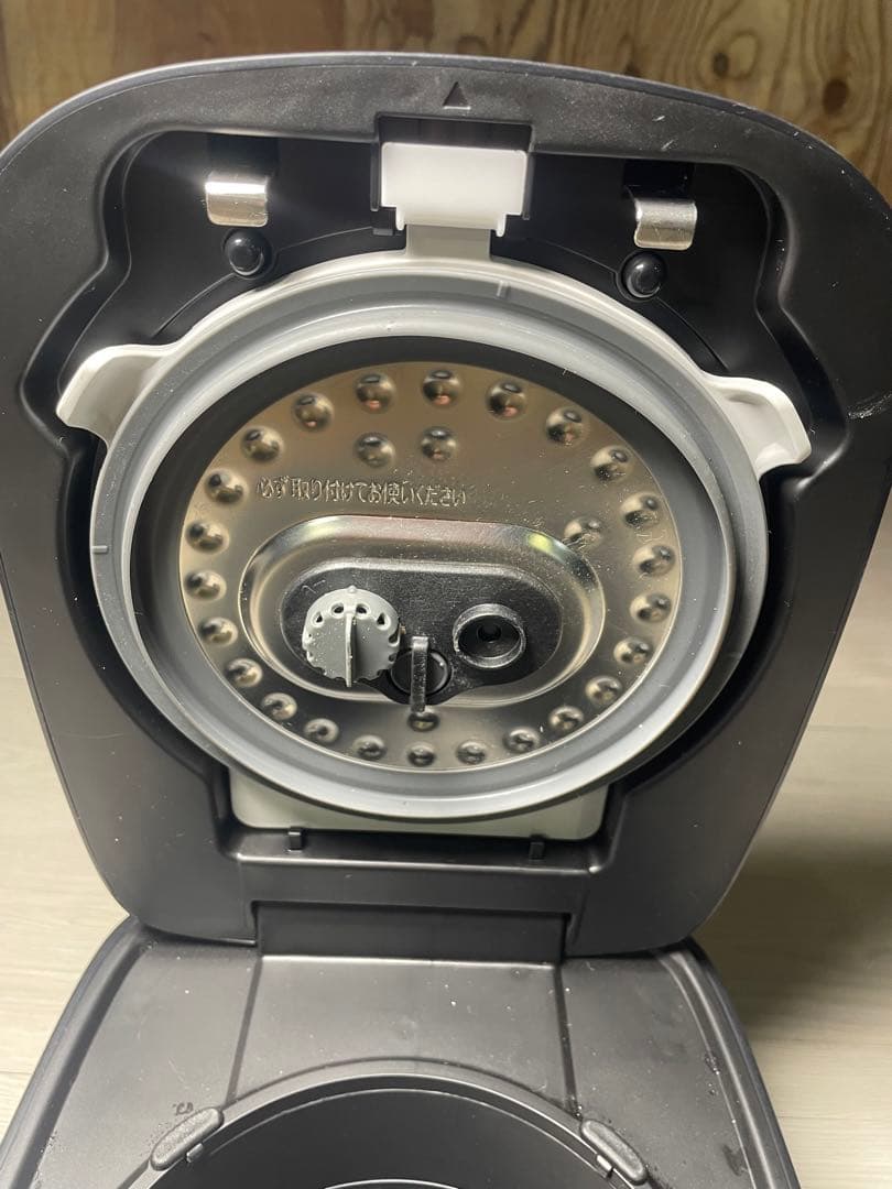 2025年製 TOSHIBA 炊飯器 RC-6PXV 3合炊き