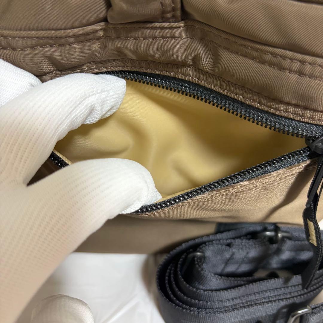 PORTER×Nikon 2wayカメラバッグ ブラウン　ショルダーバッグ　自立