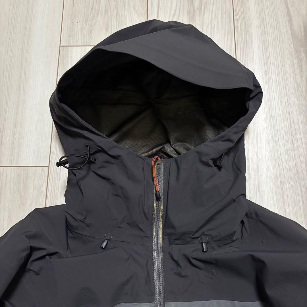 アークテリクス　アルファコンプ　メンズS グレー　ナイロン　ゴアテックス