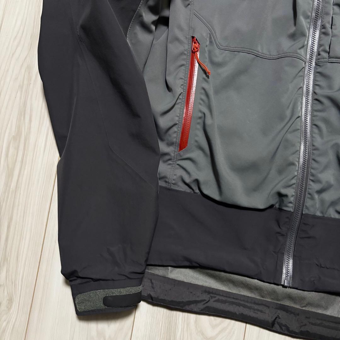 アークテリクス　アルファコンプ　メンズS グレー　ナイロン　ゴアテックス