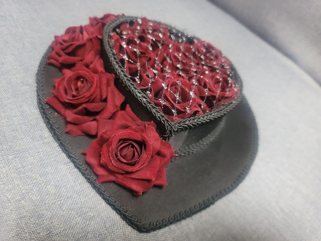 MIHO MATSUDA 帽子 薔薇