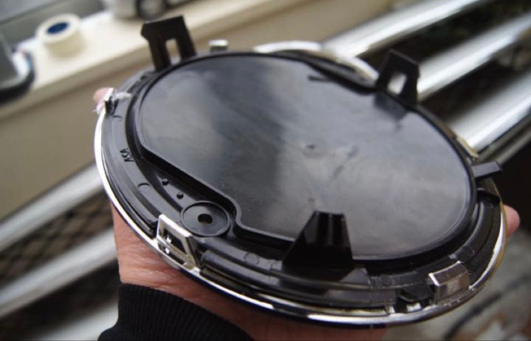 中古美品、ベンツフロントグリルエンブレム186