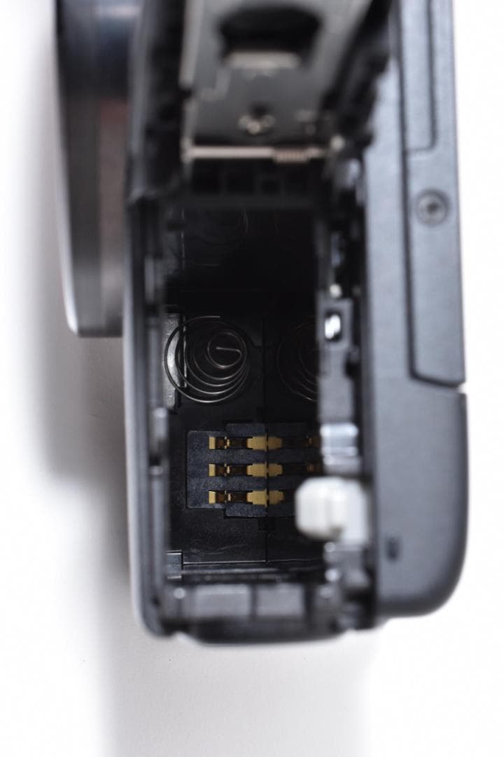 ■ 美品 ■ キヤノン　Canon EOS M100+ダブルレンズ