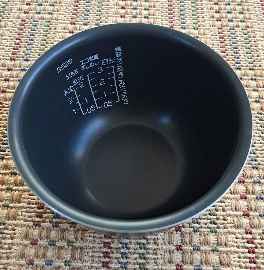 【象印】圧力IH炊飯ジャー「極め炊き」3合 NP-RM05