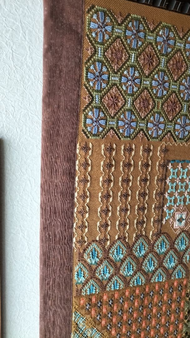 刺繍タペストリー