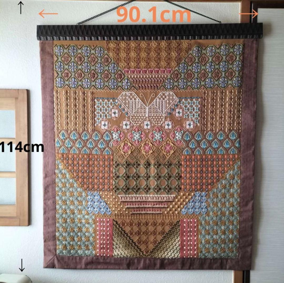 刺繍タペストリー