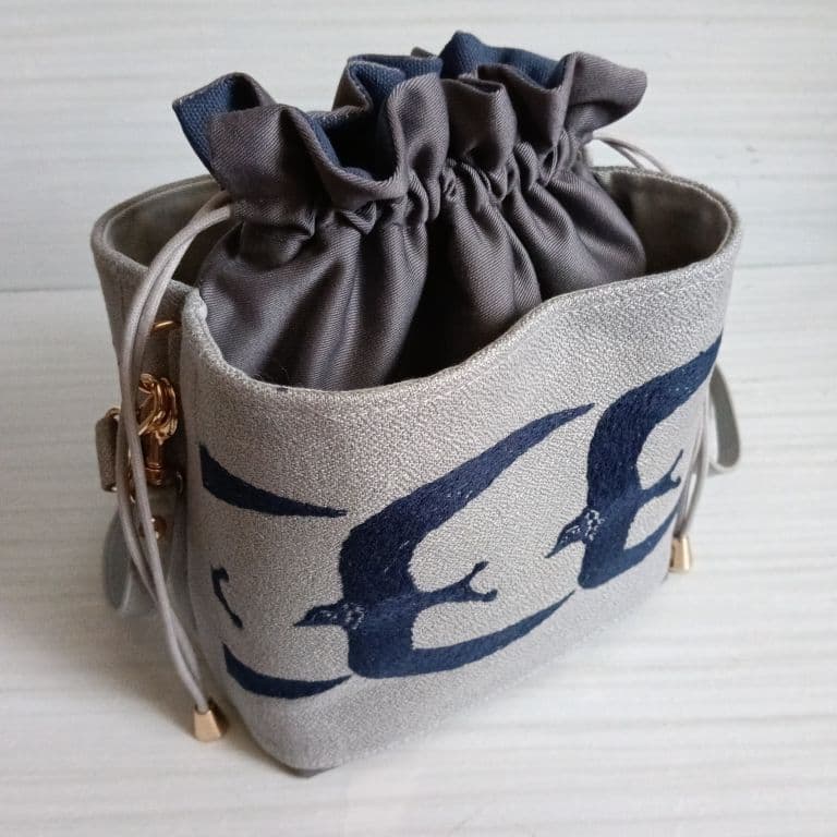 ✩専用✩ミナペルホネン　ポケット巾着バッグ　go!　グレー　鳥さん