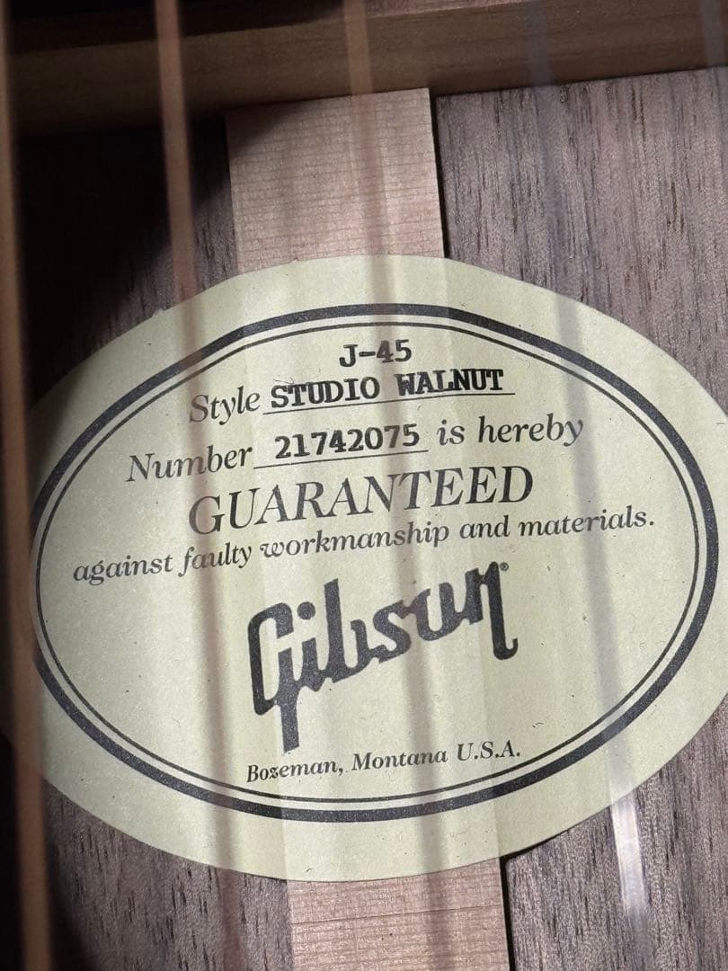 五*星様 GIBSON GUARANTEED J45 STUDIO WALNUT