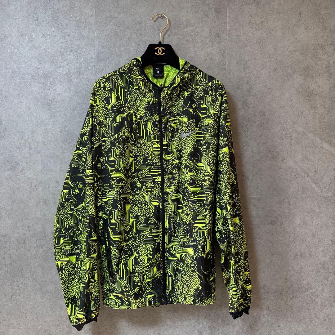 【極美品】ナイキ NIKE SHIELD ランニングジャケット デジタルカモ