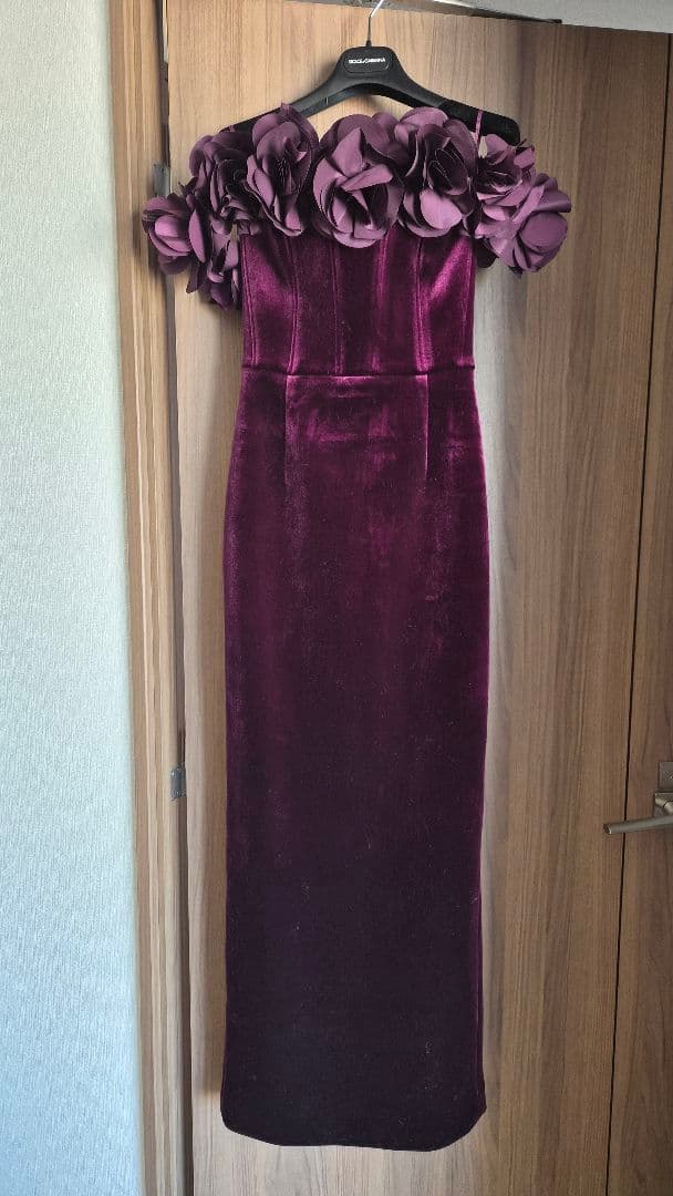 REBECCA VALLANCE オフショル フラワーモチーフ パープル ドレス