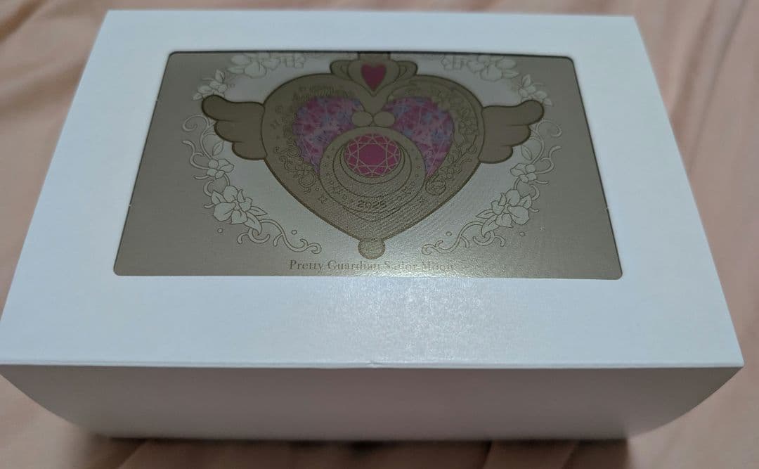 ミラクルロマンス シャイニングムーンパウダー2025 クライシスムーンコンパクト