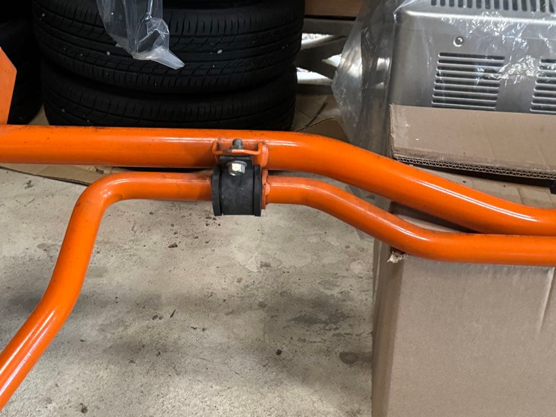 【らん】 ハイエース200系スーパーロングユーアイビークル製 リアスタビ