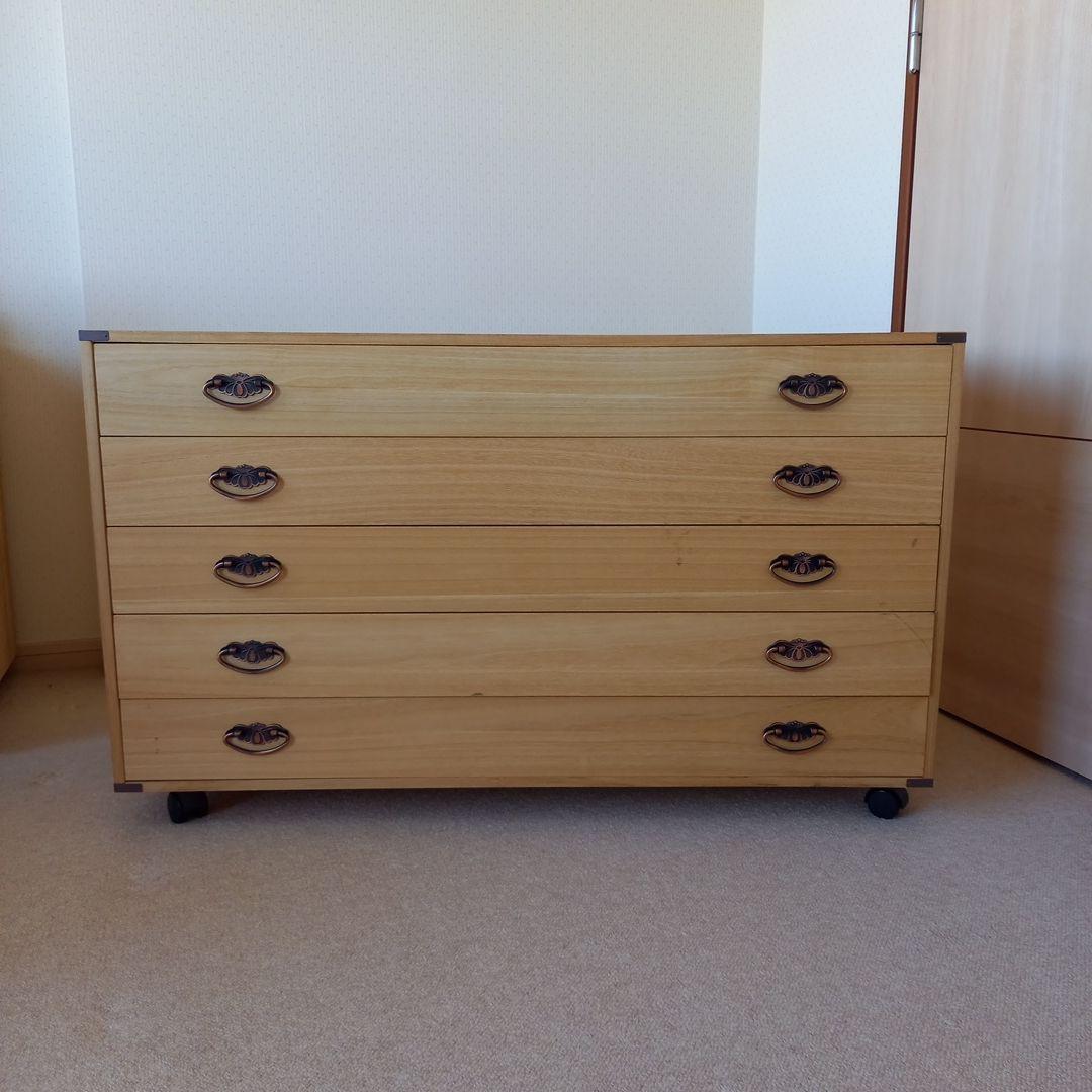 桐ダンス　キャスター付き