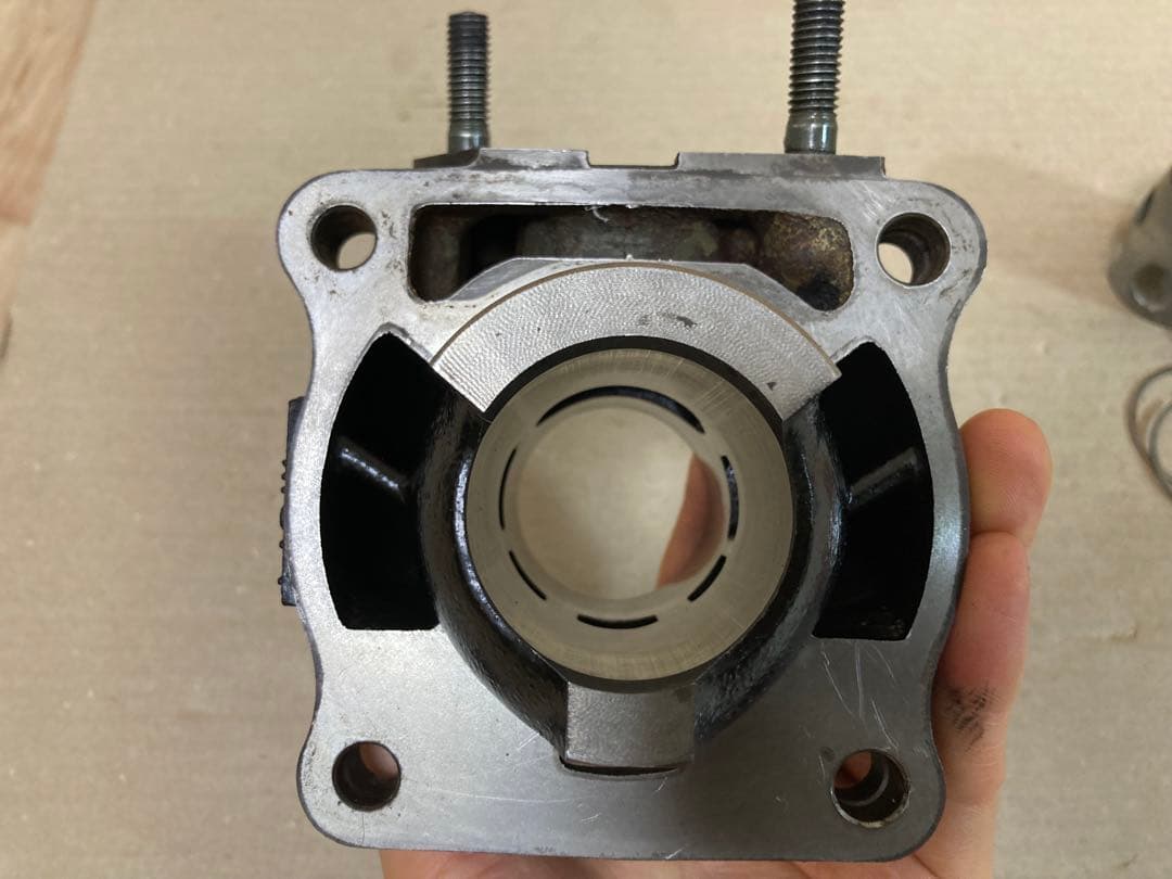 ピカチュウ様RZ50 TZR50R TZM50R 純正シリンダー ピストン