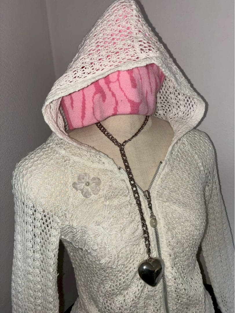 レアデザイン❤︎LIZLISA鍵網み蝶々パールフラワージップパーカー甘めフェアリー