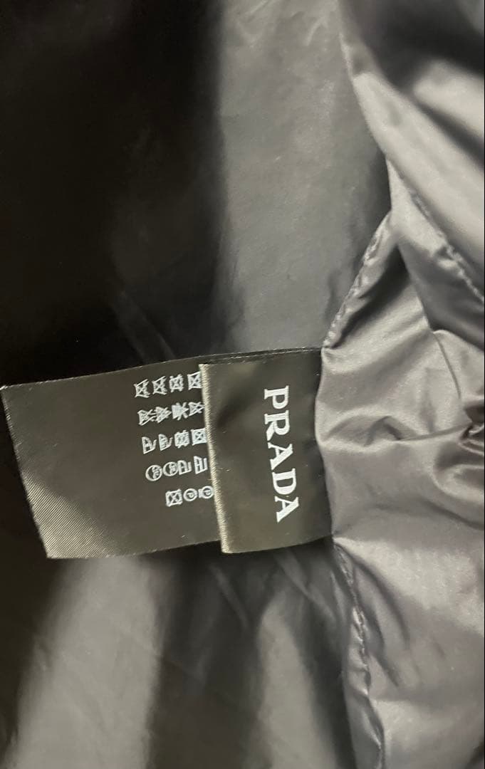 PRADA LR-MX008 ブラック ナイロンジャケット