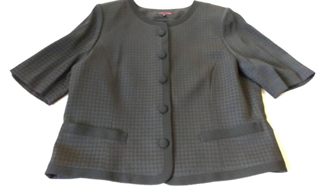 17号　スーツ　4点セット　黒　格子柄　卒業式　入学式　YUKI TORII