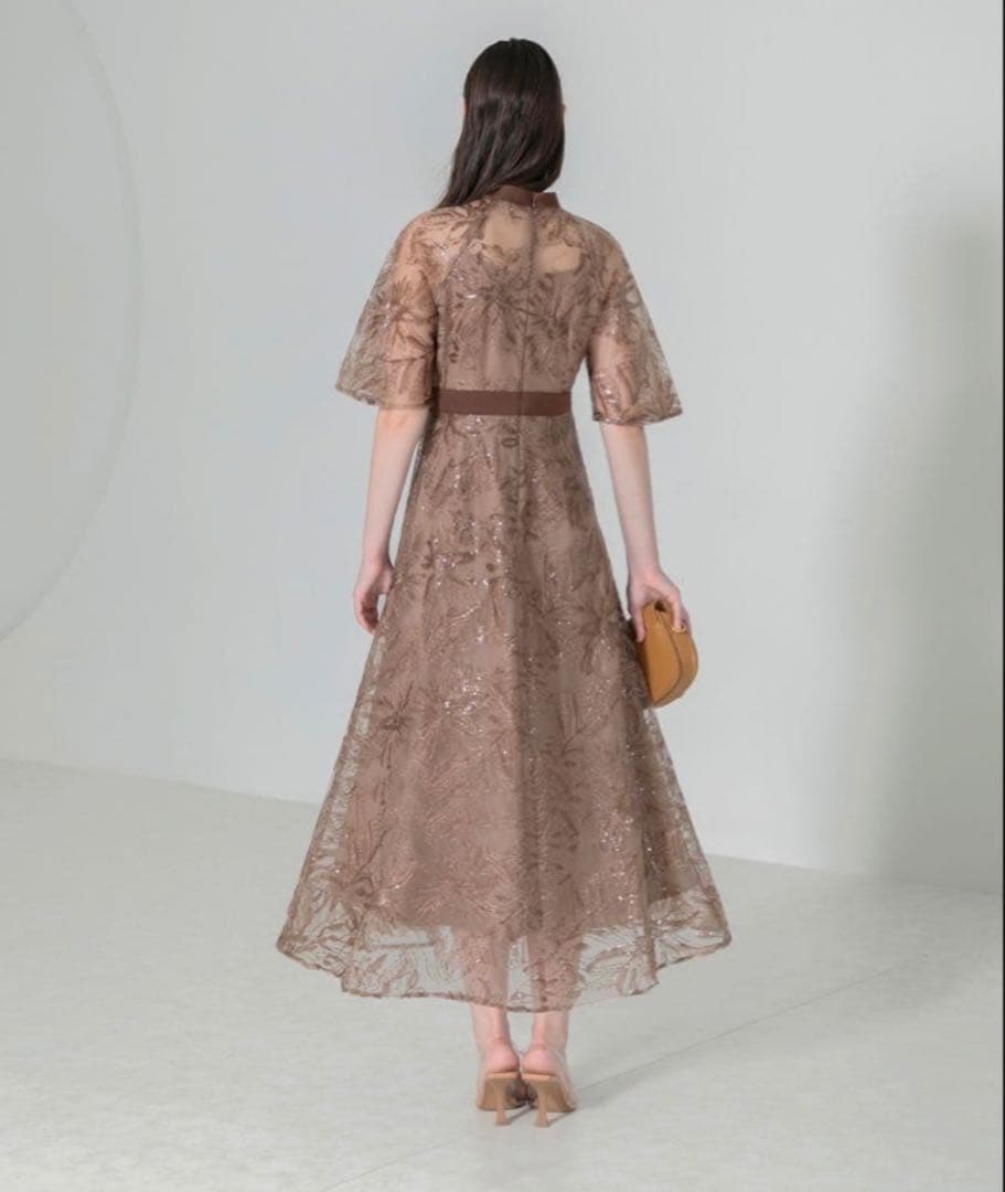 【LEJA】スパンコール花柄刺繍プチハイネックウエストマークAラインワンピース