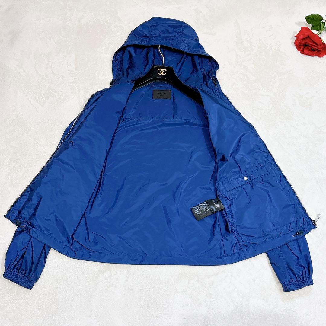 ほば未使用✨　PRADA ナイロン　ジャケット トライアングルプレート ブルゾン